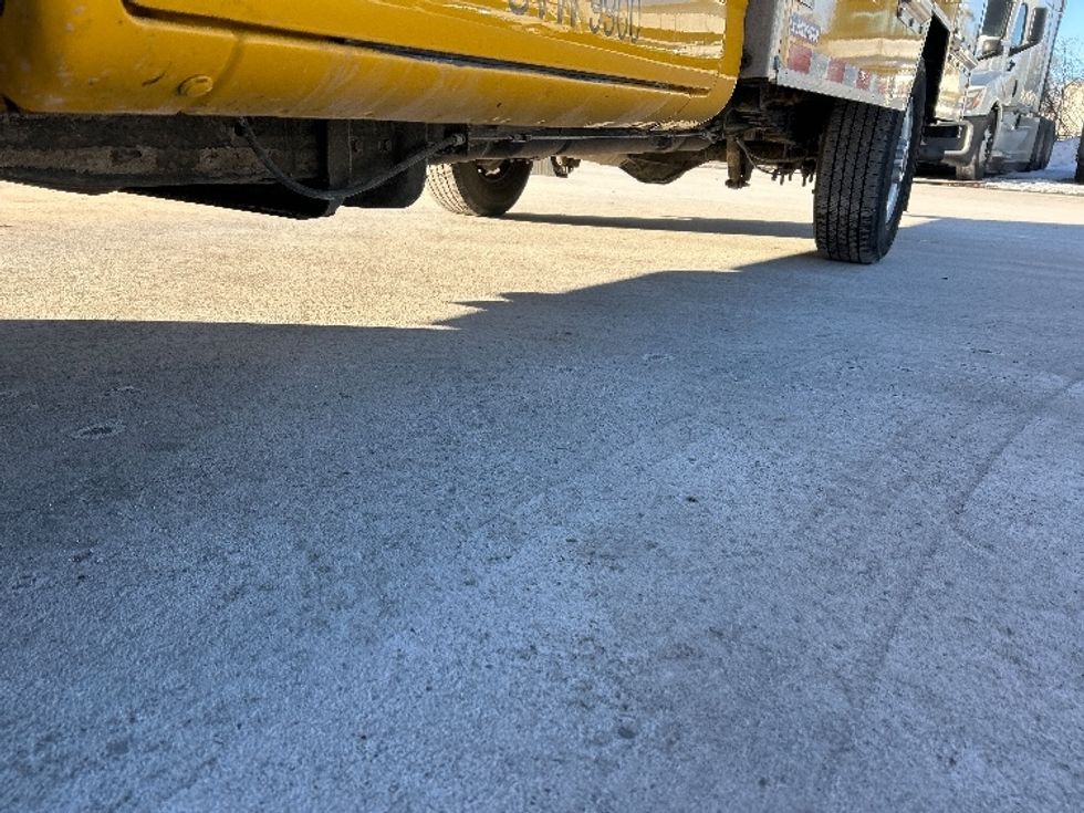 Light Duty Box Truck-Light and Medium Duty Trucks-GMC-2021-Savana G33503-Brooklyn Park-MN-126,041\n\t\tmiles-$ 23,750 - Image 5