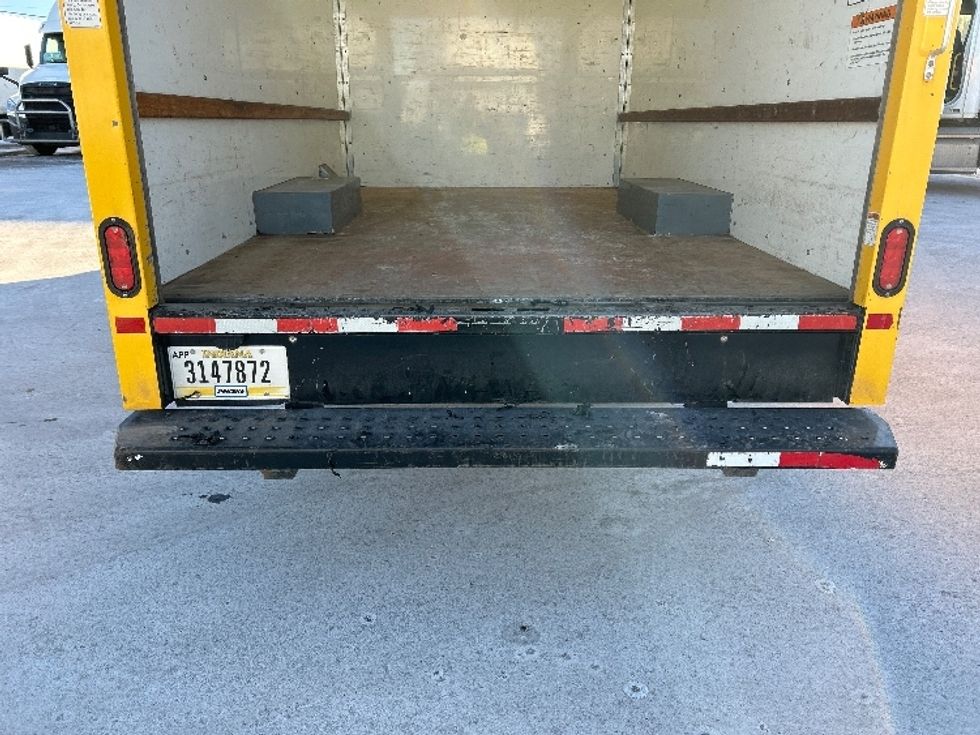 Light Duty Box Truck-Light and Medium Duty Trucks-GMC-2021-Savana G33503-Brooklyn Park-MN-126,041\n\t\tmiles-$ 23,750 - Image 9