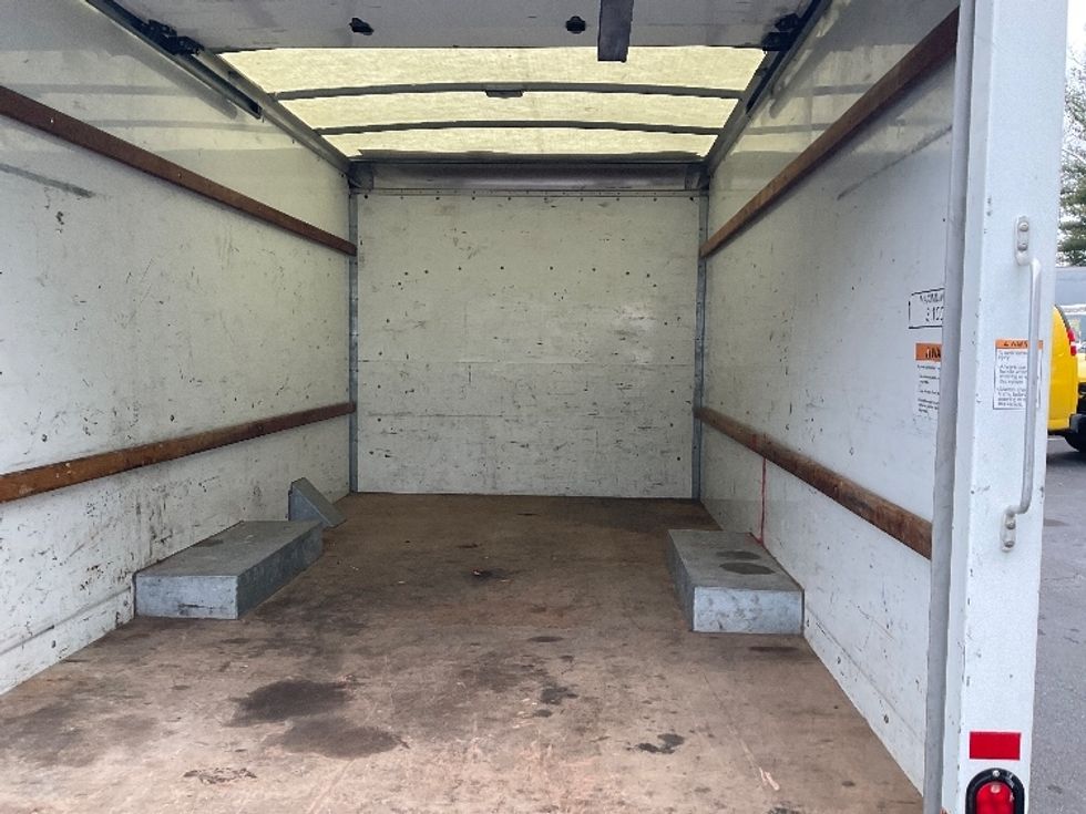 Light Duty Box Truck-Light and Medium Duty Trucks-GMC-2021-Savana G33503-Capitol Heights-MD-111,564\n\t\tmiles-$ 26,750 - Image 8