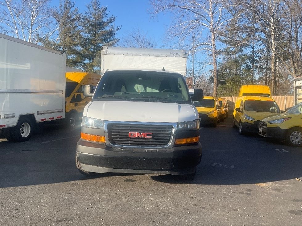 Light Duty Box Truck-Light and Medium Duty Trucks-GMC-2021-Savana G33503-Capitol Heights-MD-111,564\n\t\tmiles-$ 26,750 - Image 2