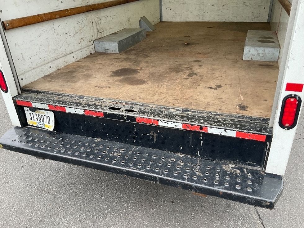 Light Duty Box Truck-Light and Medium Duty Trucks-GMC-2021-Savana G33503-Capitol Heights-MD-111,564\n\t\tmiles-$ 26,750 - Image 10