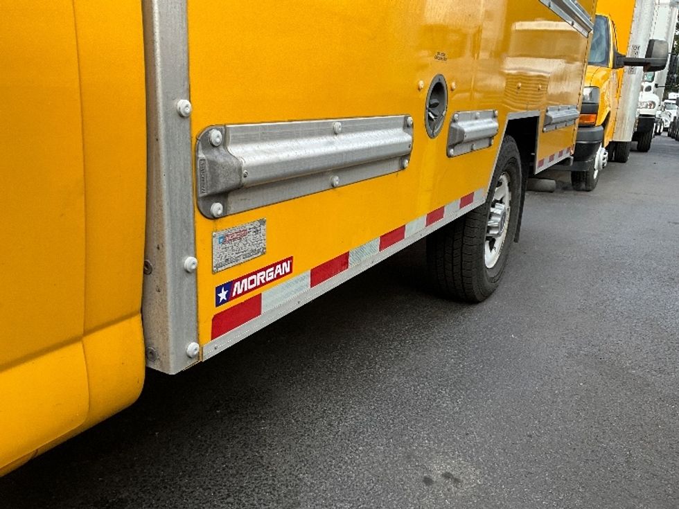 Light Duty Box Truck-Light and Medium Duty Trucks-GMC-2021-Savana G33503-Capitol Heights-MD-118,626\n\t\tmiles-$ 23,500 - Image 5