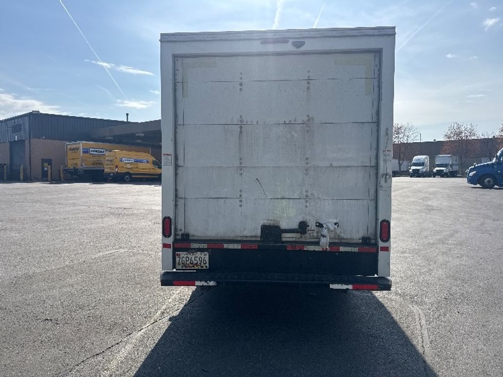 Light Duty Box Truck-Light and Medium Duty Trucks-GMC-2021-Savana G33503-Capitol Heights-MD-134,370\n\t\tmiles-$ 25,000 - Image 7