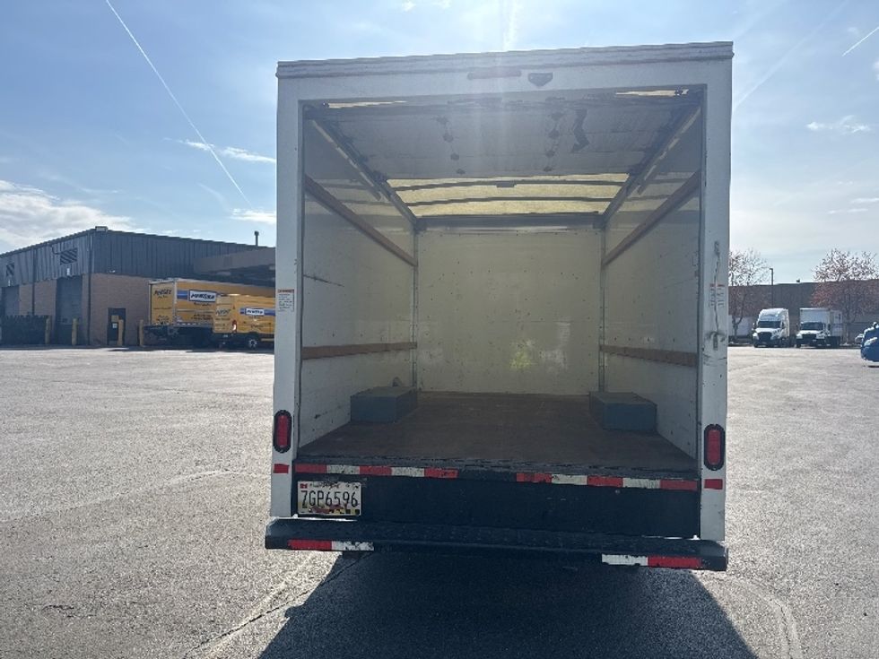 Light Duty Box Truck-Light and Medium Duty Trucks-GMC-2021-Savana G33503-Capitol Heights-MD-134,370\n\t\tmiles-$ 25,000 - Image 8