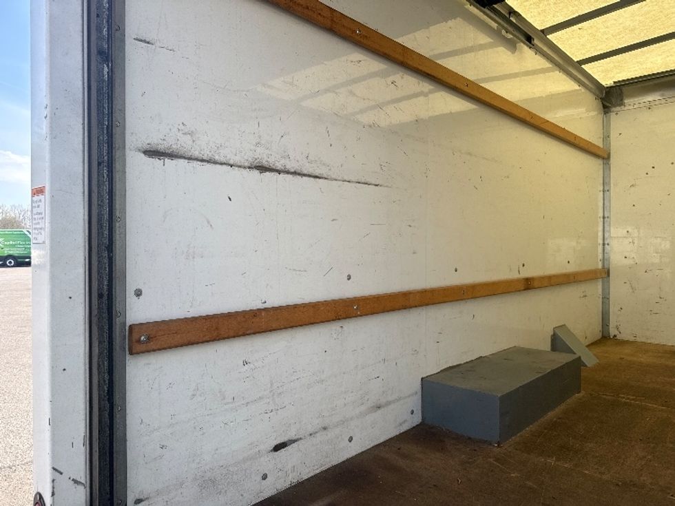 Light Duty Box Truck-Light and Medium Duty Trucks-GMC-2021-Savana G33503-Capitol Heights-MD-134,370\n\t\tmiles-$ 25,000 - Image 11