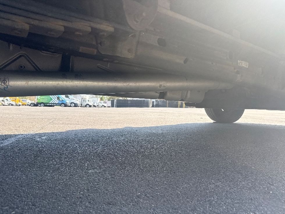 Light Duty Box Truck-Light and Medium Duty Trucks-GMC-2021-Savana G33503-Capitol Heights-MD-134,370\n\t\tmiles-$ 25,000 - Image 14