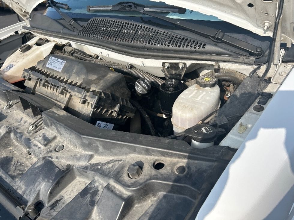 Light Duty Box Truck-Light and Medium Duty Trucks-GMC-2021-Savana G33503-Ceres-CA-118,131\n\t\tmiles-$ 28,000 - Image 23