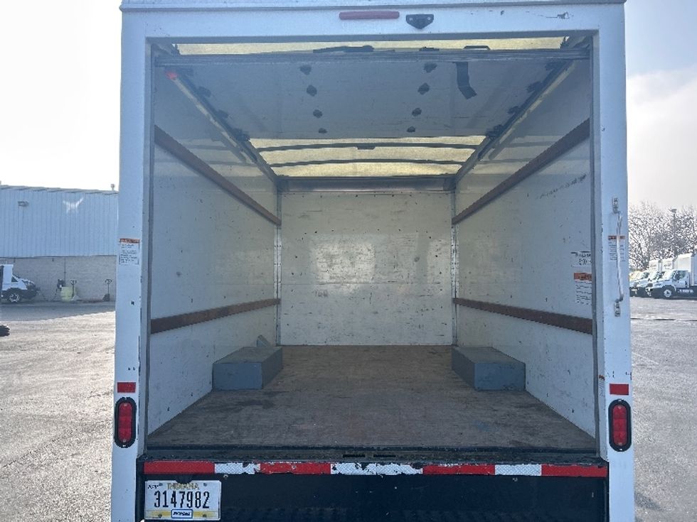 Light Duty Box Truck-Light and Medium Duty Trucks-GMC-2021-Savana G33503-Ceres-CA-118,131\n\t\tmiles-$ 28,000 - Image 8