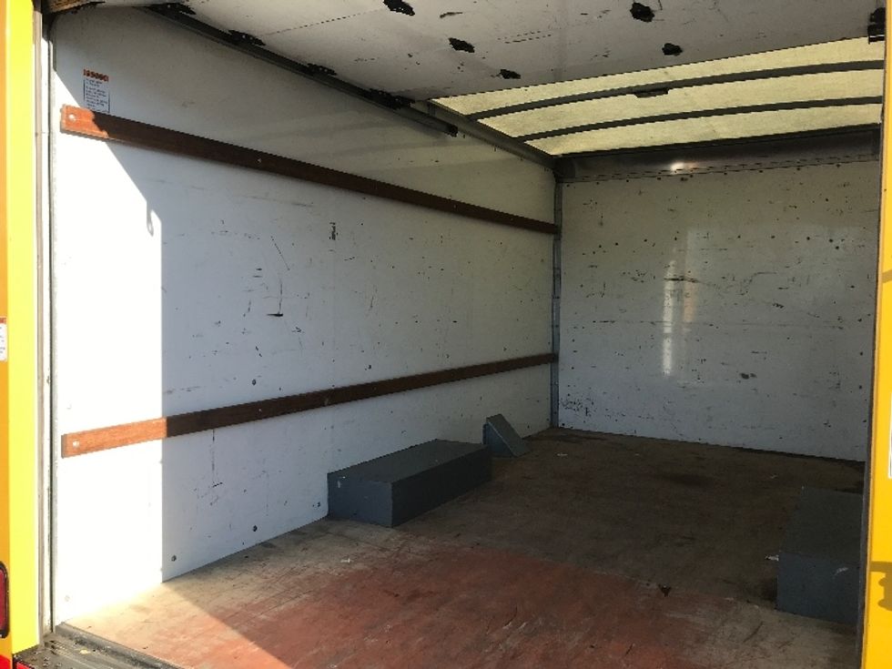 Light Duty Box Truck-Light and Medium Duty Trucks-GMC-2021-Savana G33503-Charlotte-NC-101,472\n\t\tmiles-$ 28,000 - Image 10