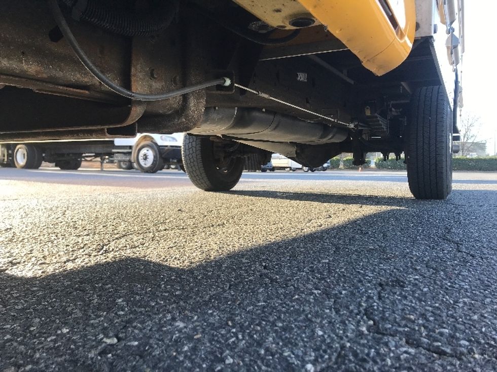 Light Duty Box Truck-Light and Medium Duty Trucks-GMC-2021-Savana G33503-Charlotte-NC-101,472\n\t\tmiles-$ 28,000 - Image 5