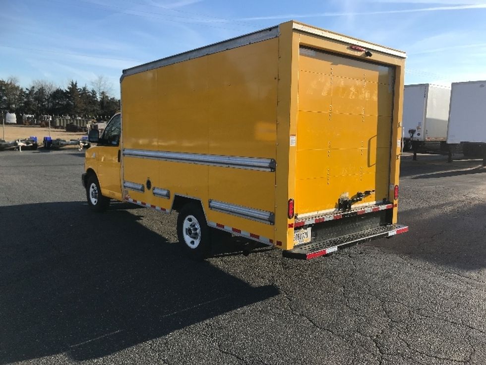 Light Duty Box Truck-Light and Medium Duty Trucks-GMC-2021-Savana G33503-Charlotte-NC-101,472\n\t\tmiles-$ 28,000 - Image 6