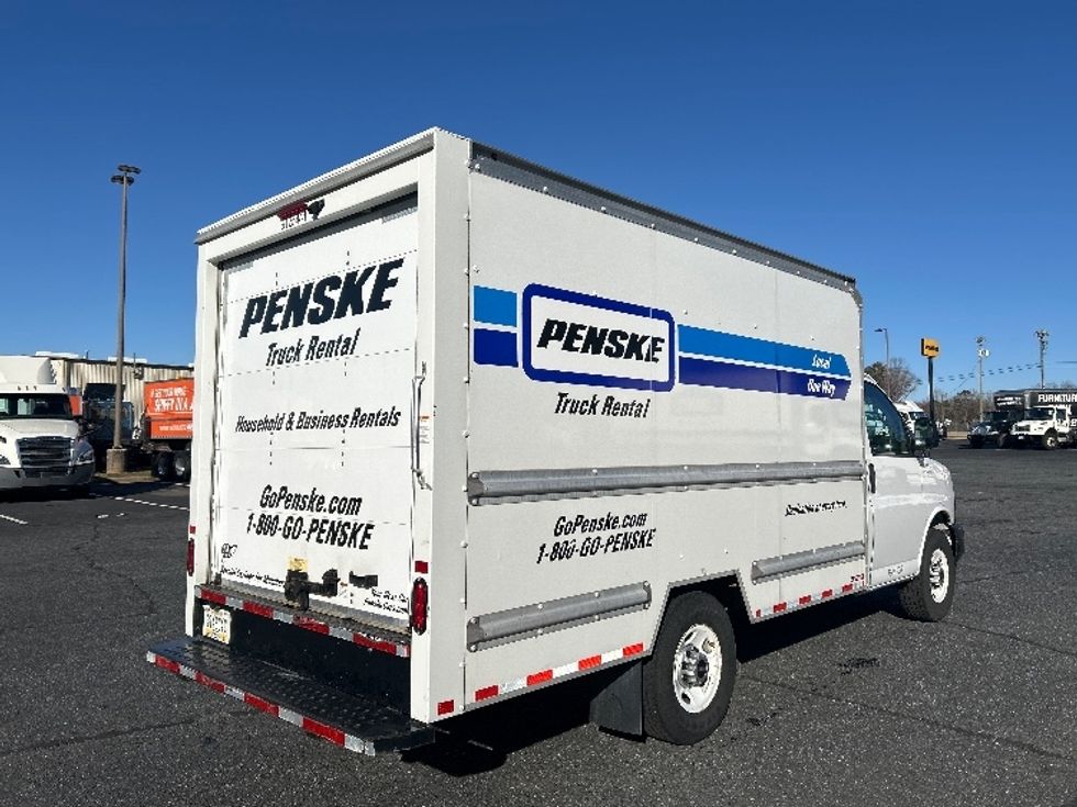 Light Duty Box Truck-Light and Medium Duty Trucks-GMC-2021-Savana G33503-Charlotte-NC-102,706\n\t\tmiles-$ 30,500 - Image 11