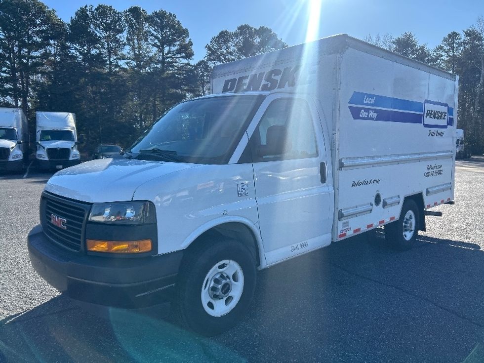 Light Duty Box Truck-Light and Medium Duty Trucks-GMC-2021-Savana G33503-Charlotte-NC-102,706\n\t\tmiles-$ 30,500 - Image 3
