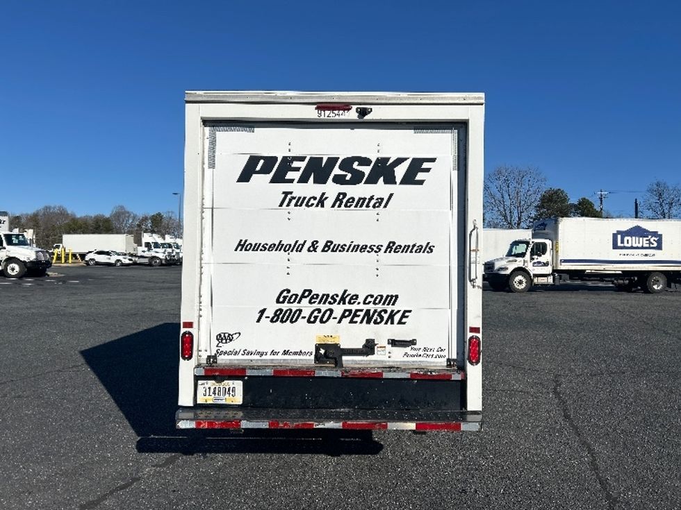 Light Duty Box Truck-Light and Medium Duty Trucks-GMC-2021-Savana G33503-Charlotte-NC-102,706\n\t\tmiles-$ 30,500 - Image 6