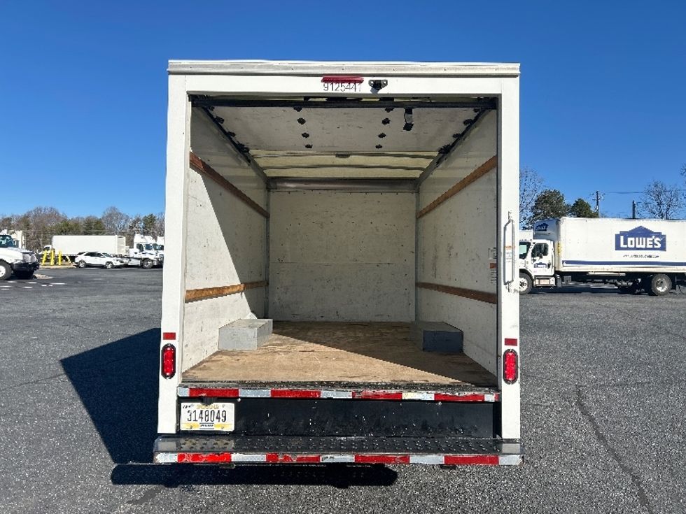 Light Duty Box Truck-Light and Medium Duty Trucks-GMC-2021-Savana G33503-Charlotte-NC-102,706\n\t\tmiles-$ 30,500 - Image 8