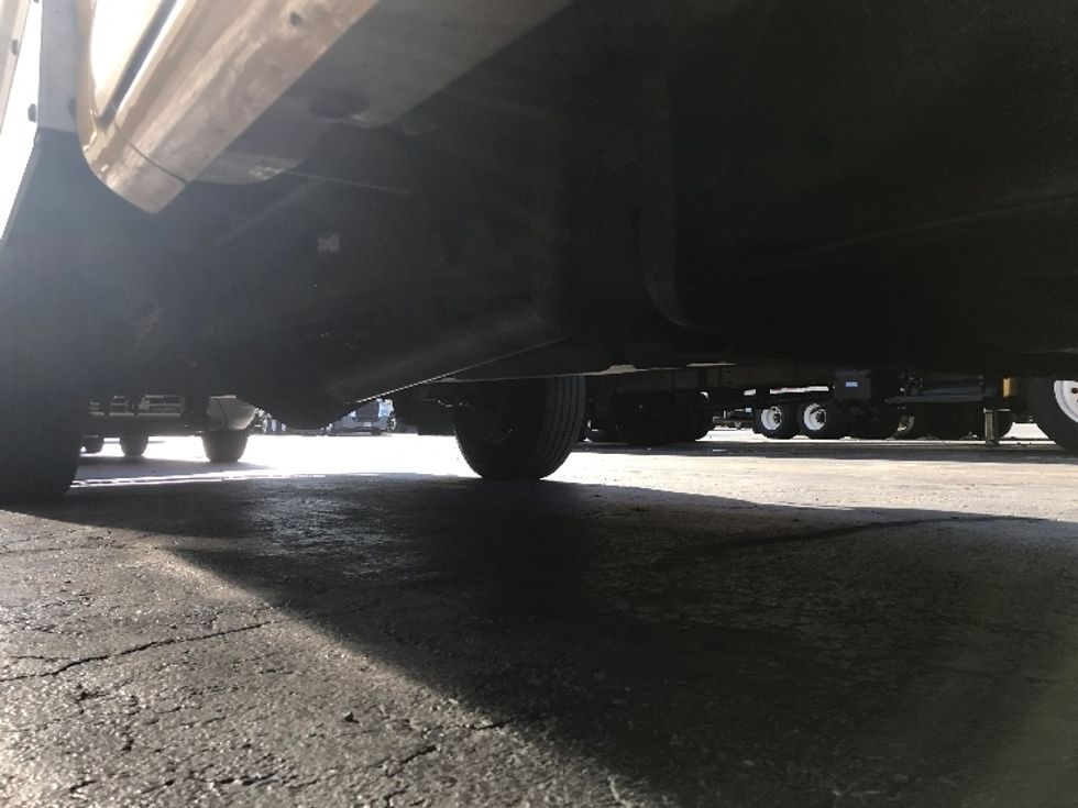 Light Duty Box Truck-Light and Medium Duty Trucks-GMC-2021-Savana G33503-Charlotte-NC-108,488\n\t\tmiles-$ 27,000 - Image 13