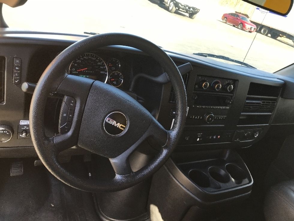 Light Duty Box Truck-Light and Medium Duty Trucks-GMC-2021-Savana G33503-Charlotte-NC-108,488\n\t\tmiles-$ 27,000 - Image 17