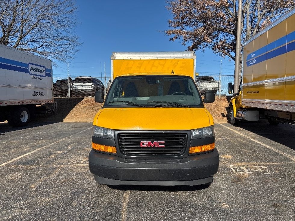 Light Duty Box Truck-Light and Medium Duty Trucks-GMC-2021-Savana G33503-Charlotte-NC-108,488\n\t\tmiles-$ 27,000 - Image 2