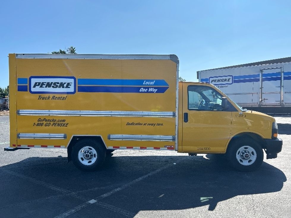 Light Duty Box Truck-Light and Medium Duty Trucks-GMC-2021-Savana G33503-Charlotte-NC-94,481\n\t\tmiles-$ 27,000 - Image 14