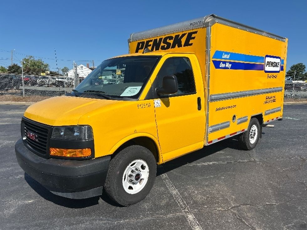 Light Duty Box Truck-Light and Medium Duty Trucks-GMC-2021-Savana G33503-Charlotte-NC-94,481\n\t\tmiles-$ 27,000 - Image 3