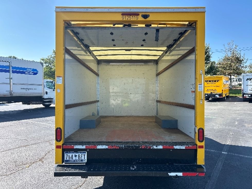 Light Duty Box Truck-Light and Medium Duty Trucks-GMC-2021-Savana G33503-Charlotte-NC-94,481\n\t\tmiles-$ 27,000 - Image 8