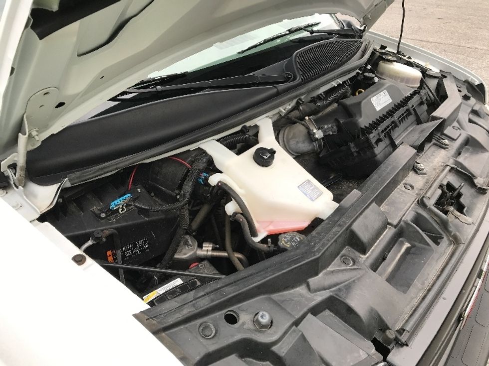 Light Duty Box Truck-Light and Medium Duty Trucks-GMC-2021-Savana G33503-Chesapeake-VA-102,206\n\t\tmiles-$ 30,500 - Image 22