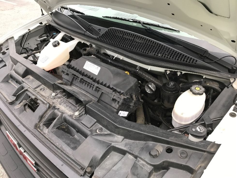 Light Duty Box Truck-Light and Medium Duty Trucks-GMC-2021-Savana G33503-Chesapeake-VA-102,206\n\t\tmiles-$ 30,500 - Image 23