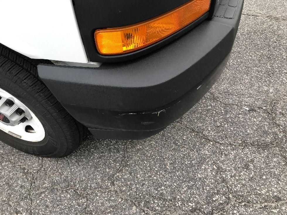 Light Duty Box Truck-Light and Medium Duty Trucks-GMC-2021-Savana G33503-Chesapeake-VA-102,206\n\t\tmiles-$ 30,500 - Image 24