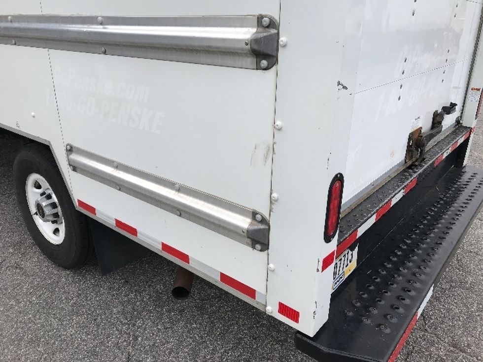 Light Duty Box Truck-Light and Medium Duty Trucks-GMC-2021-Savana G33503-Chesapeake-VA-102,206\n\t\tmiles-$ 30,500 - Image 26