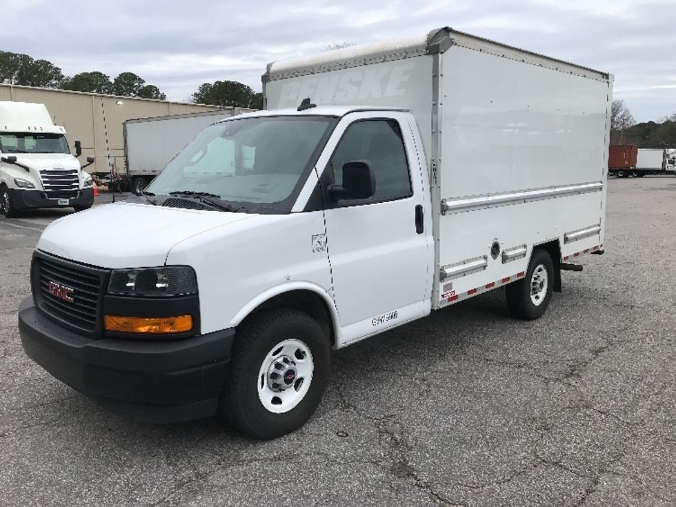 Light Duty Box Truck-Light and Medium Duty Trucks-GMC-2021-Savana G33503-Chesapeake-VA-102,206\n\t\tmiles-$ 30,500 - Image 3