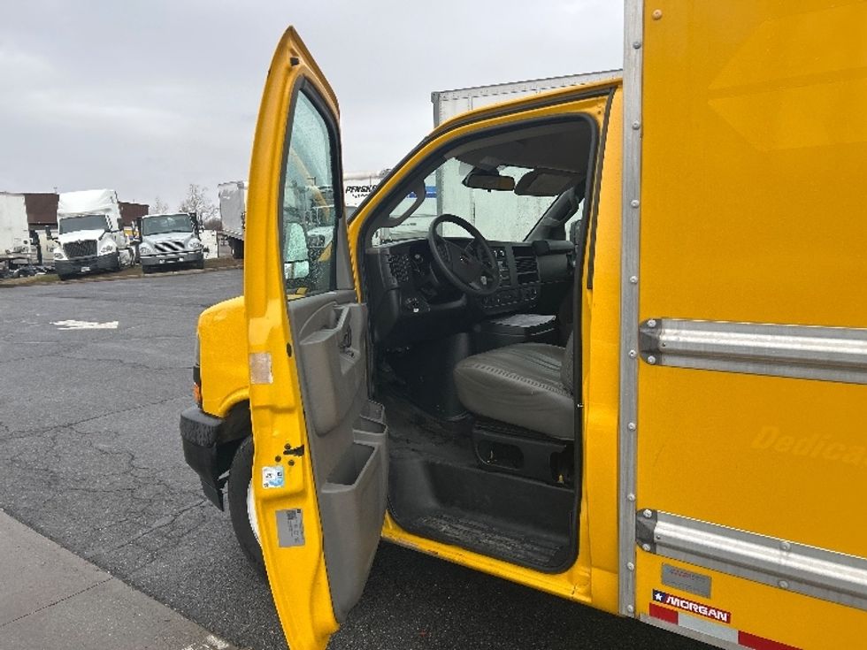 Light Duty Box Truck-Light and Medium Duty Trucks-GMC-2021-Savana G33503-Chicopee-MA-106,194\n\t\tmiles-$ 24,250 - Image 15