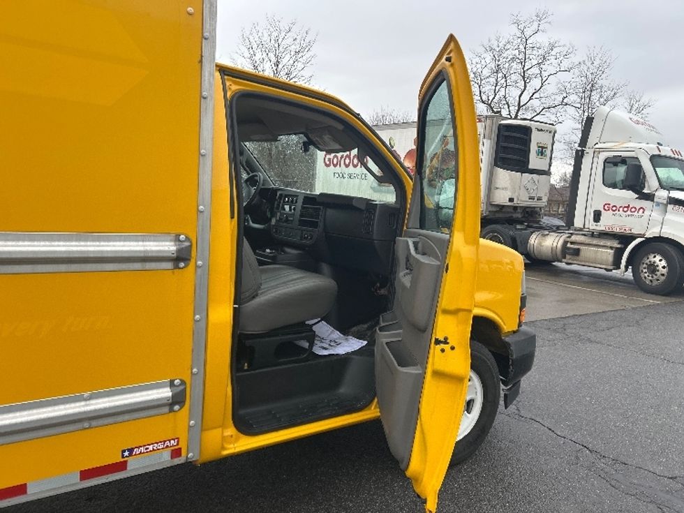 Light Duty Box Truck-Light and Medium Duty Trucks-GMC-2021-Savana G33503-Chicopee-MA-106,194\n\t\tmiles-$ 24,250 - Image 19