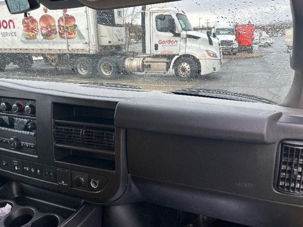 Light Duty Box Truck-Light and Medium Duty Trucks-GMC-2021-Savana G33503-Chicopee-MA-106,194\n\t\tmiles-$ 24,250 - Image 20