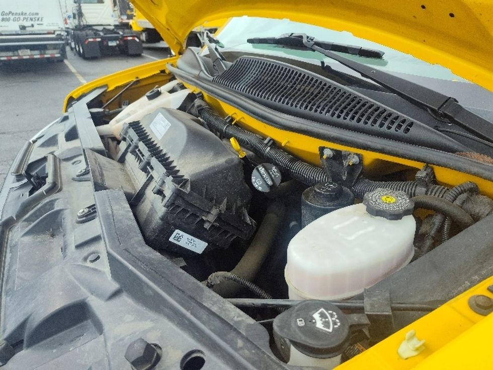 Light Duty Box Truck-Light and Medium Duty Trucks-GMC-2021-Savana G33503-Chicopee-MA-112,571\n\t\tmiles-$ 23,000 - Image 18