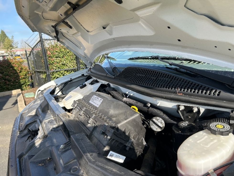 Light Duty Box Truck-Light and Medium Duty Trucks-GMC-2021-Savana G33503-Clackamas-OR-102,825\n\t\tmiles-$ 29,750 - Image 23