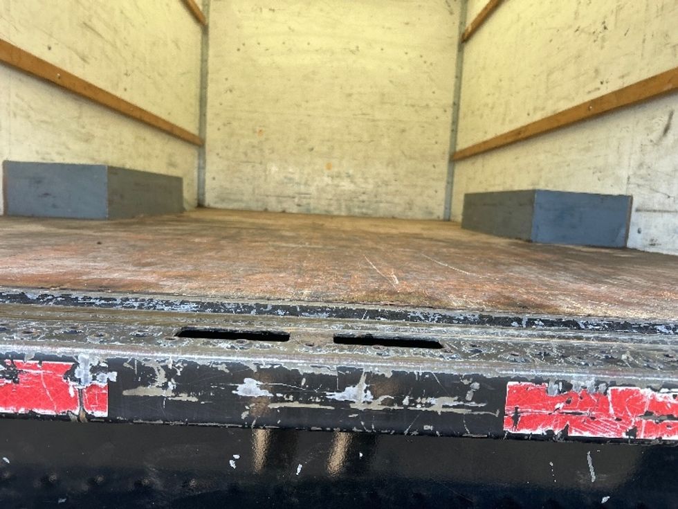 Light Duty Box Truck-Light and Medium Duty Trucks-GMC-2021-Savana G33503-Clackamas-OR-102,825\n\t\tmiles-$ 29,750 - Image 9