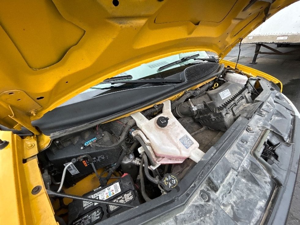 Light Duty Box Truck-Light and Medium Duty Trucks-GMC-2021-Savana G33503-Clackamas-OR-120,617\n\t\tmiles-$ 25,250 - Image 23