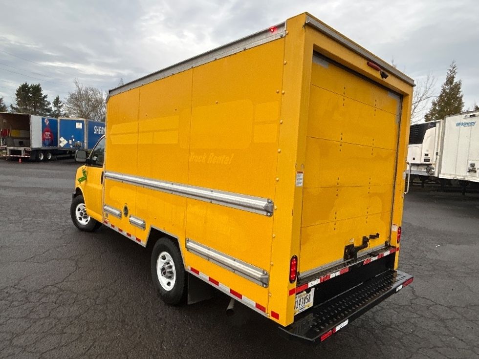 Light Duty Box Truck-Light and Medium Duty Trucks-GMC-2021-Savana G33503-Clackamas-OR-120,617\n\t\tmiles-$ 25,250 - Image 6