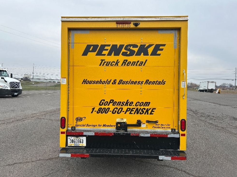 Light Duty Box Truck-Light and Medium Duty Trucks-GMC-2021-Savana G33503-Clarksville-TN-112,857\n\t\tmiles-$ 26,000 - Image 7
