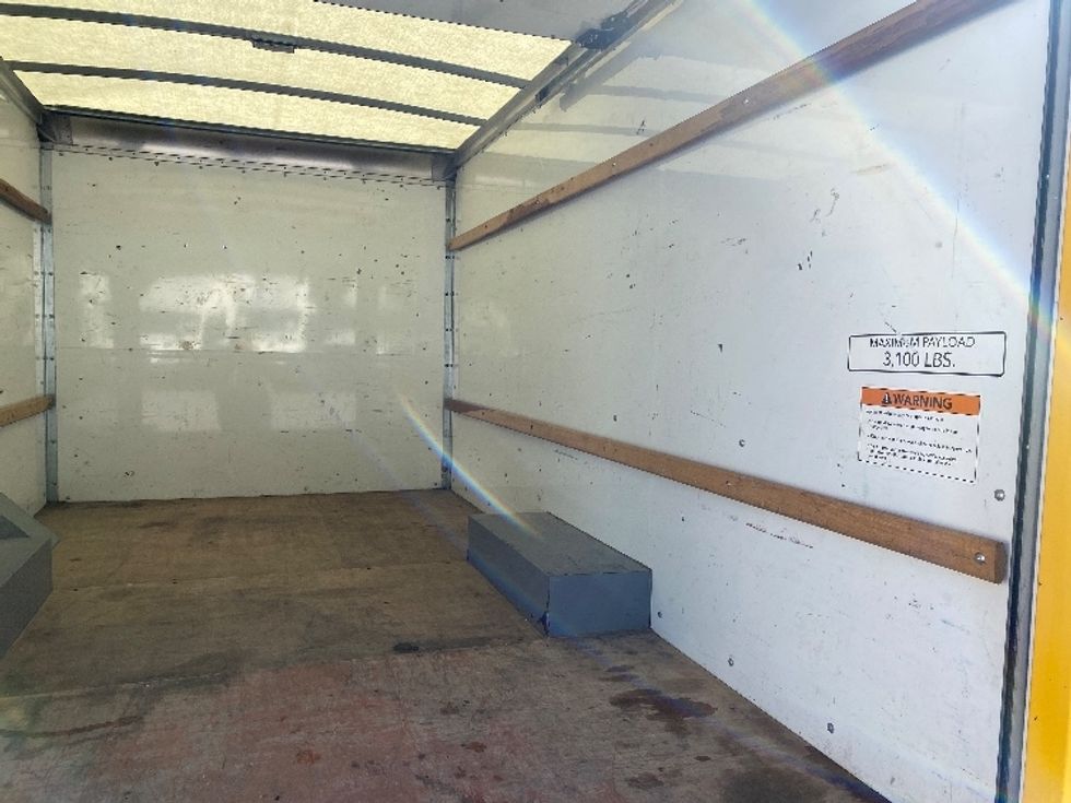 Light Duty Box Truck-Light and Medium Duty Trucks-GMC-2021-Savana G33503-Cleveland-TN-113,843\n\t\tmiles-$ 26,000 - Image 10