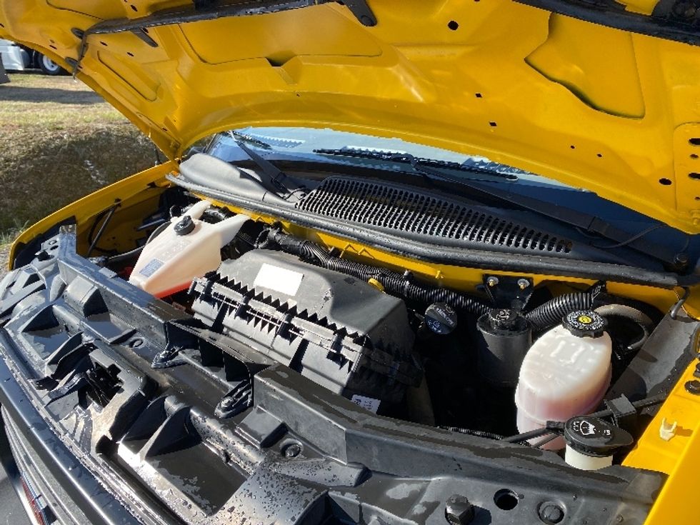 Light Duty Box Truck-Light and Medium Duty Trucks-GMC-2021-Savana G33503-Cleveland-TN-113,843\n\t\tmiles-$ 26,000 - Image 21