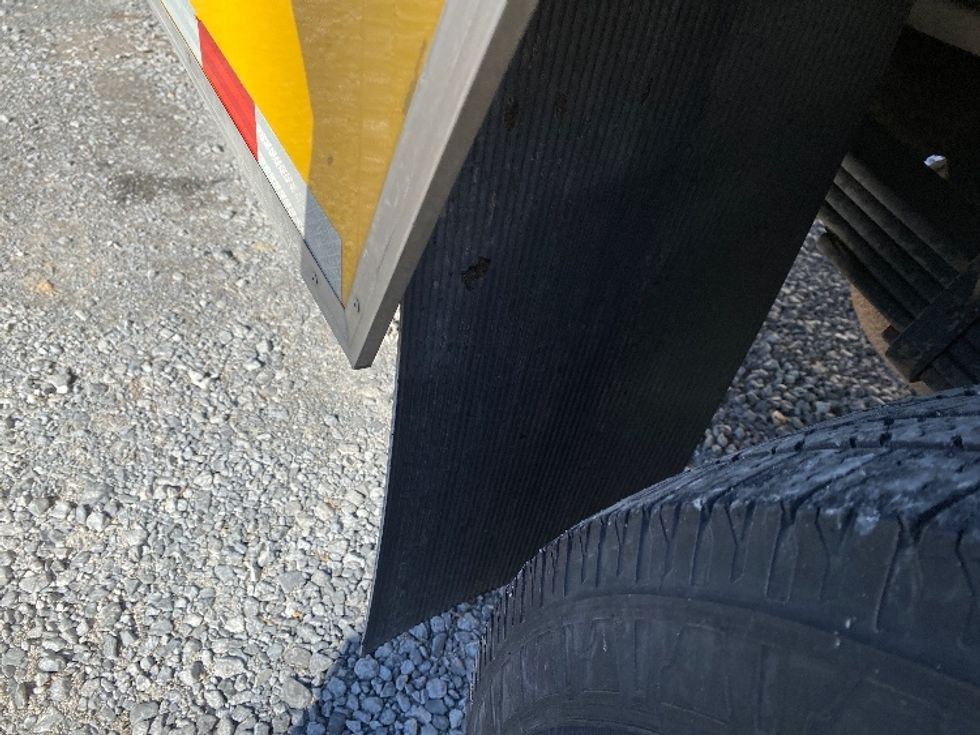 Light Duty Box Truck-Light and Medium Duty Trucks-GMC-2021-Savana G33503-Cleveland-TN-113,843\n\t\tmiles-$ 26,000 - Image 22