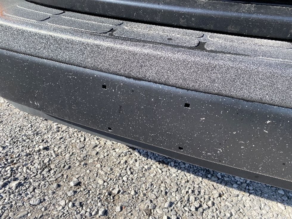 Light Duty Box Truck-Light and Medium Duty Trucks-GMC-2021-Savana G33503-Cleveland-TN-113,843\n\t\tmiles-$ 26,000 - Image 26