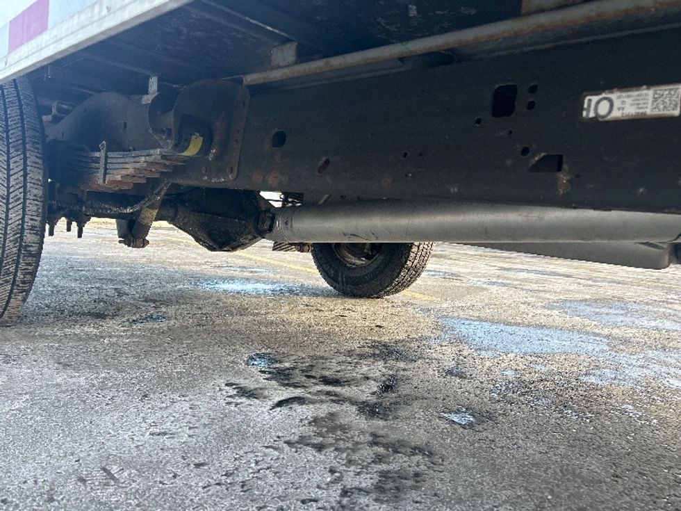 Light Duty Box Truck-Light and Medium Duty Trucks-GMC-2021-Savana G33503-Columbus-OH-112,100\n\t\tmiles-$ 26,750 - Image 13