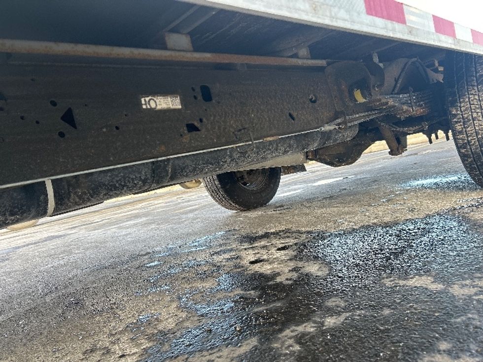 Light Duty Box Truck-Light and Medium Duty Trucks-GMC-2021-Savana G33503-Columbus-OH-112,100\n\t\tmiles-$ 26,750 - Image 5