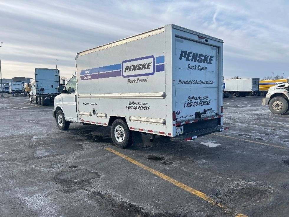 Light Duty Box Truck-Light and Medium Duty Trucks-GMC-2021-Savana G33503-Columbus-OH-112,100\n\t\tmiles-$ 26,750 - Image 6