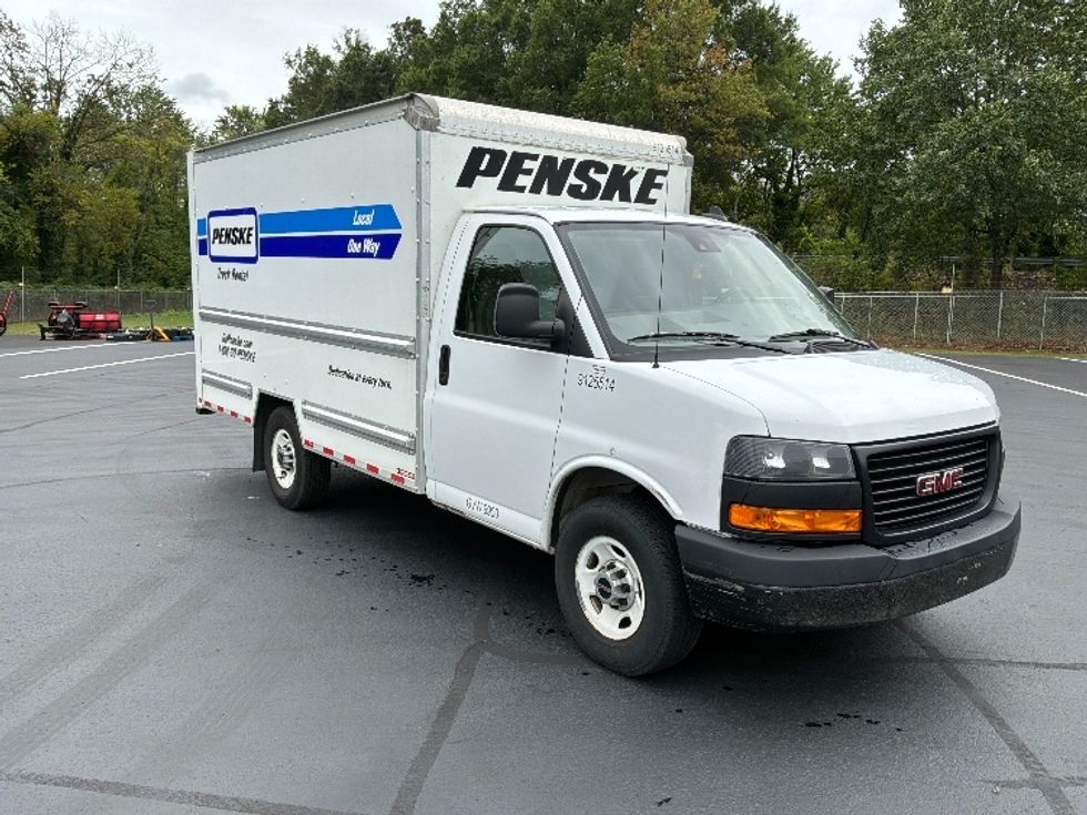 Light Duty Box Truck-Light and Medium Duty Trucks-GMC-2021-Savana G33503-Columbus-OH-88,918\n\t\tmiles-$ 30,000 - Image 1