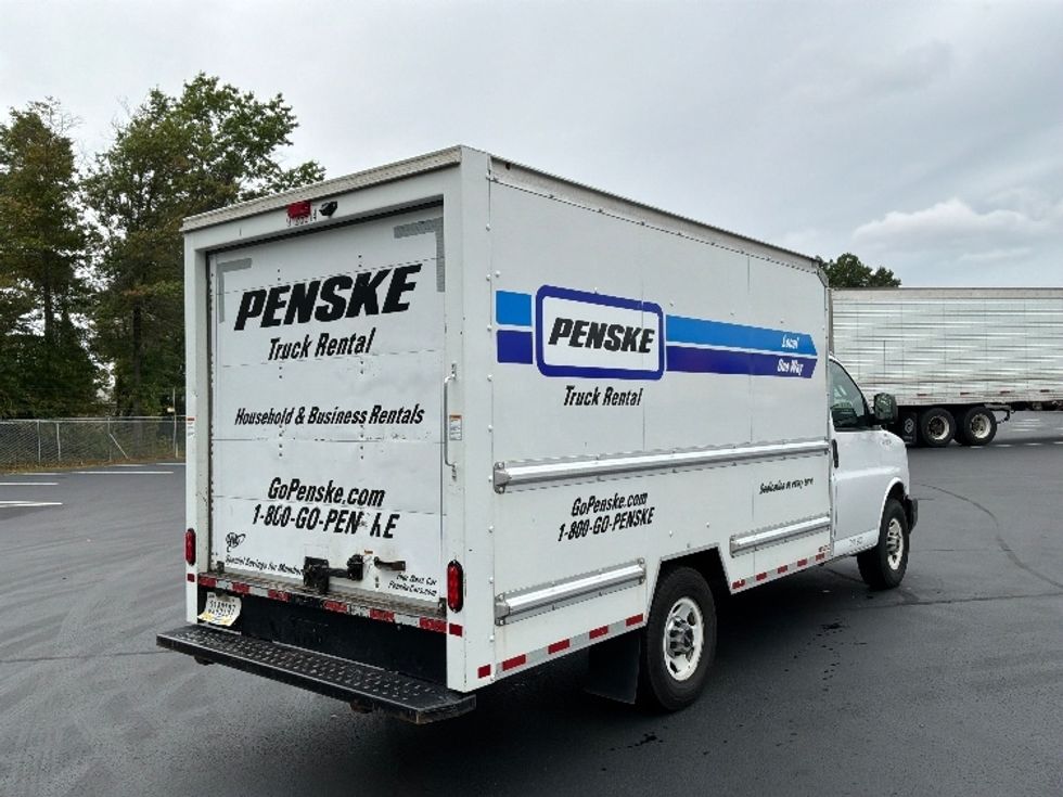 Light Duty Box Truck-Light and Medium Duty Trucks-GMC-2021-Savana G33503-Columbus-OH-88,918\n\t\tmiles-$ 30,000 - Image 12