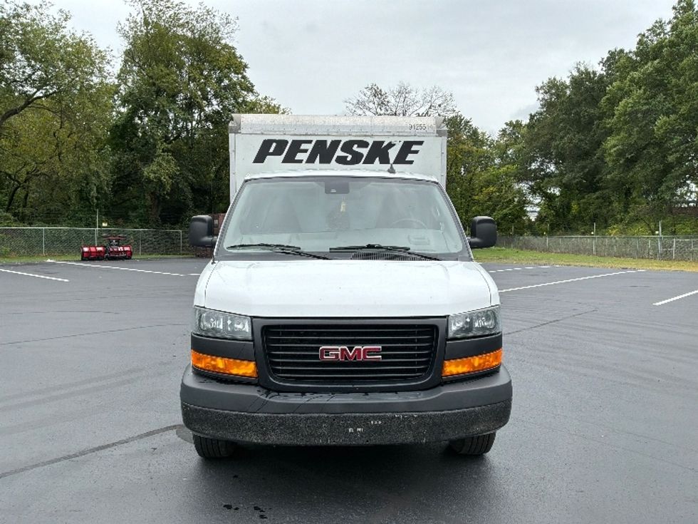 Light Duty Box Truck-Light and Medium Duty Trucks-GMC-2021-Savana G33503-Columbus-OH-88,918\n\t\tmiles-$ 30,000 - Image 2