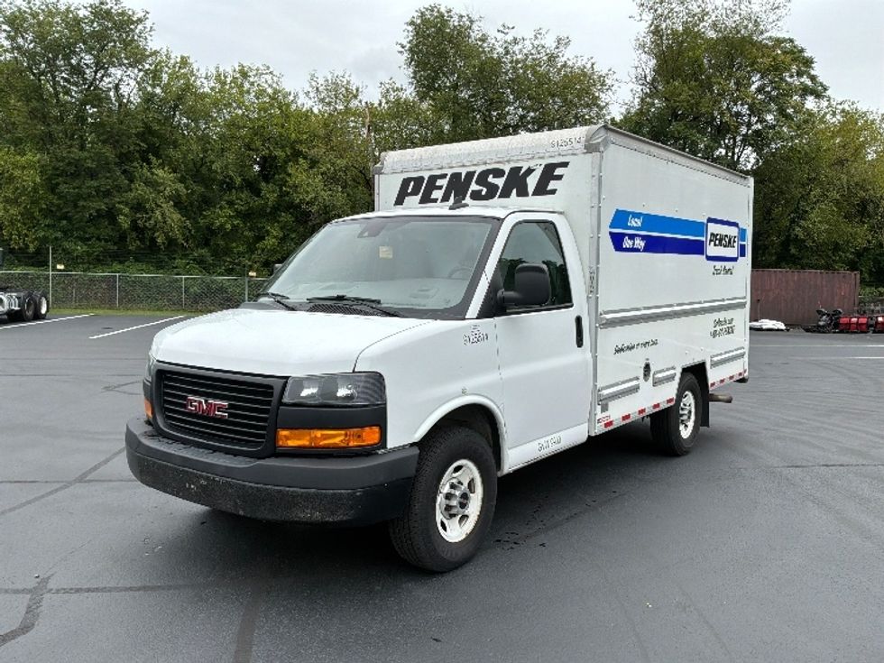Light Duty Box Truck-Light and Medium Duty Trucks-GMC-2021-Savana G33503-Columbus-OH-88,918\n\t\tmiles-$ 30,000 - Image 3